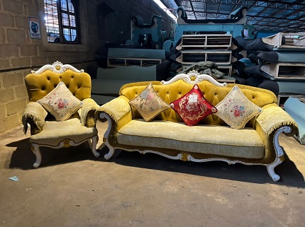 LIGHT BROWN & YELLOW ROYAL 7 SEATERS SOFA (BENFU)