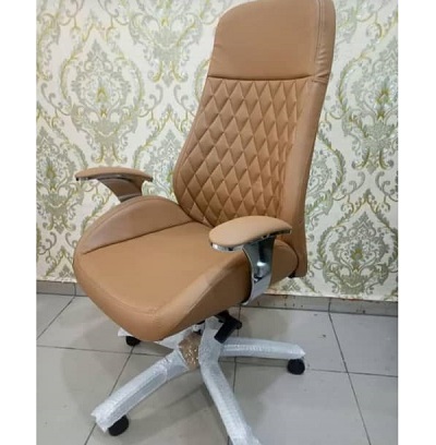 BROWN EXECUTIVE CHAIR OFFICE CHAIR (DESIN)