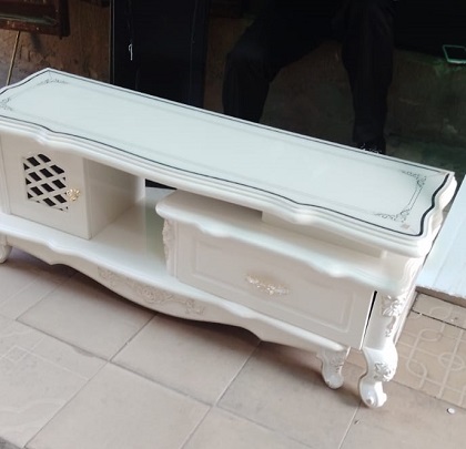 WHITE GLASS TOP TV STAND WITH DRAWER (YOFU) WHITE GLASS TOP TV STAND WITH DRAWER (YOFU)