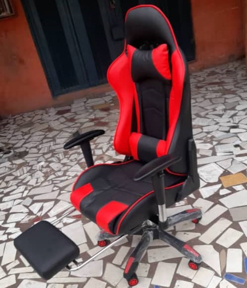 BLACK &RED OFFICE EXECUTIVE CHAIR WITH FOOTREST (DESIN)