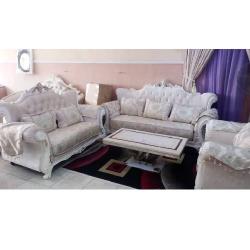 QUALITY DESIGNED 7 SEATERS SOFA & CENTER TABLE WTH 2 SIDE STOOLS (AUSFUR - deluxe.com.ng