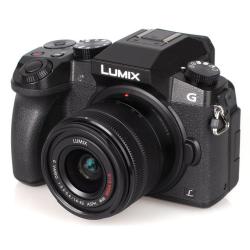 LUMIX PROFESSIONAL DIGITAL G7 CAMERA 14-42 LENS (DAME)- deluxe.com.ng